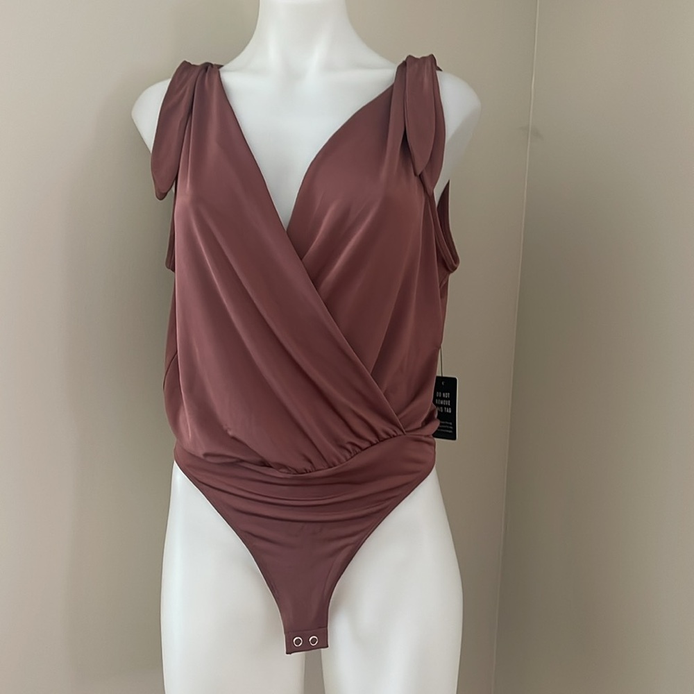 (NWT) Express Women’s Brown Bodysuit, Small - Picture 12 of 14